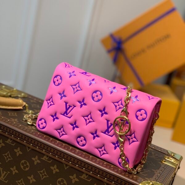 Louis Vuitton Pochette Coussin Chain Bag-20*14*8CM