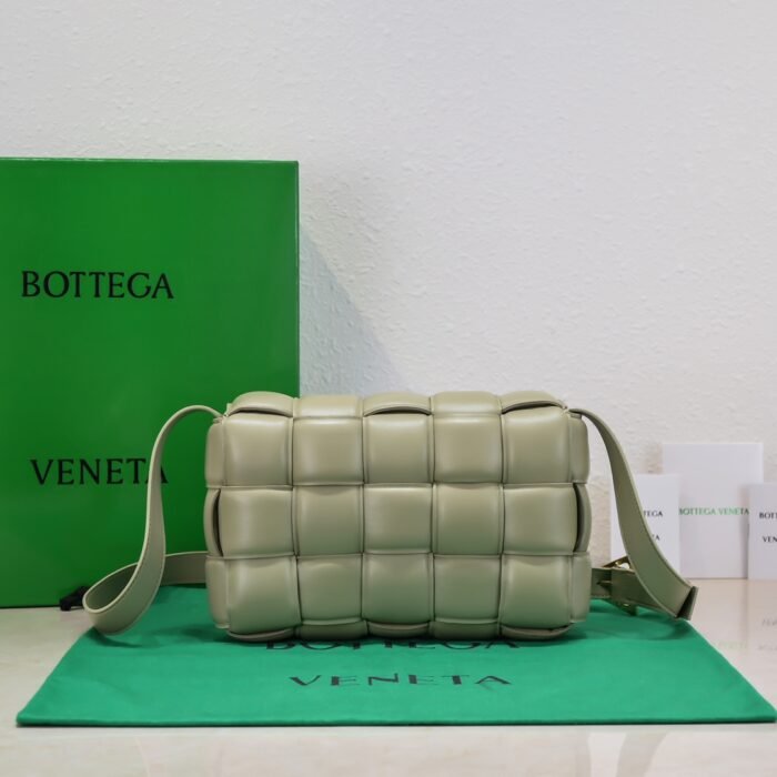 Bottega Veneta Padded Cassette Bag-26*18*8CM
