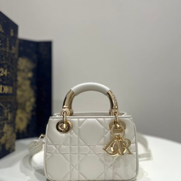 Diro 95-22 Top Handbags-19*8*13CM