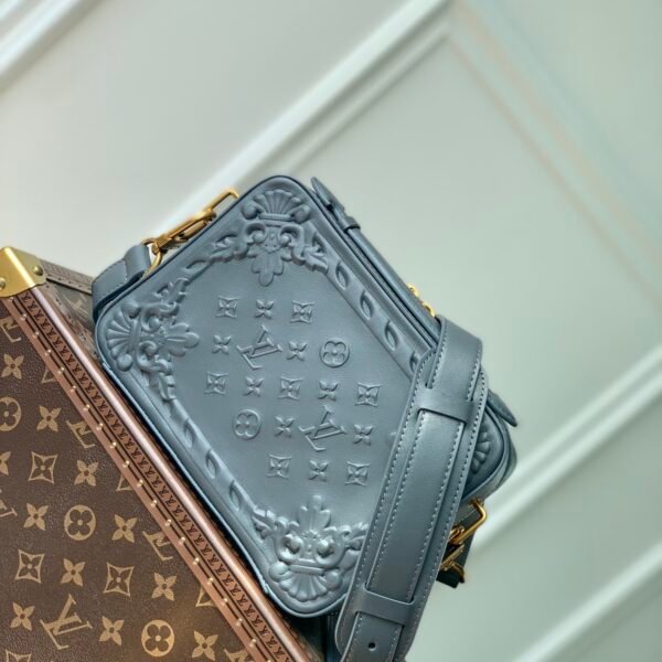 LV -Handle Soft Trunk-M21677-21.5 x 15 x 7CM