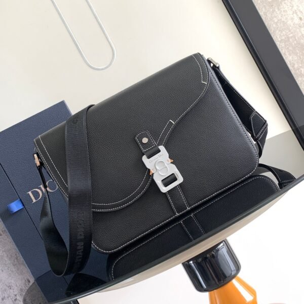 Diro Saddle Messenger Bag-31 x 23 x 8CM