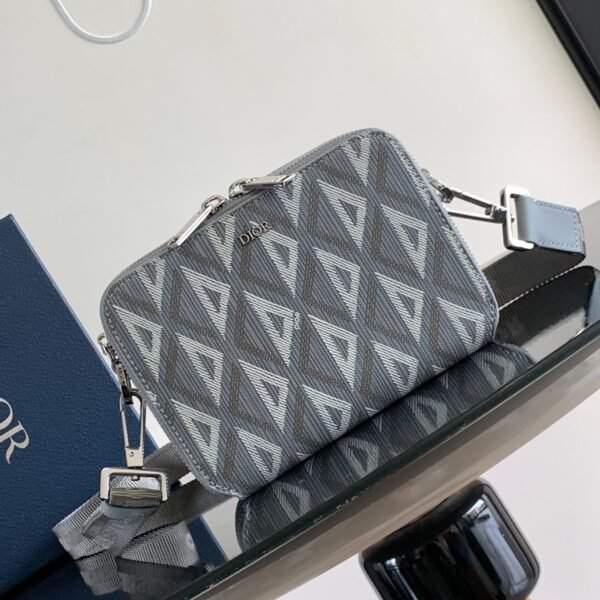 Diro Oblique HandleBag-17 x 12.5 x 55CM