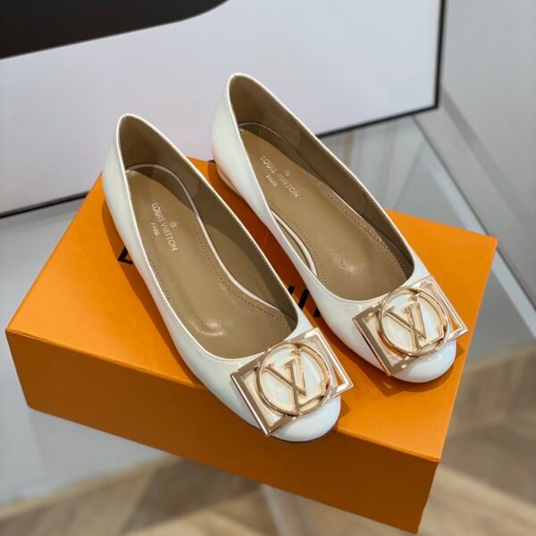 Louis Vuitton Pumps